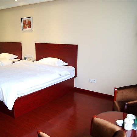 Greentree Inn Xinjiang Fukang Fukang Business Hotel Changji Exterior photo