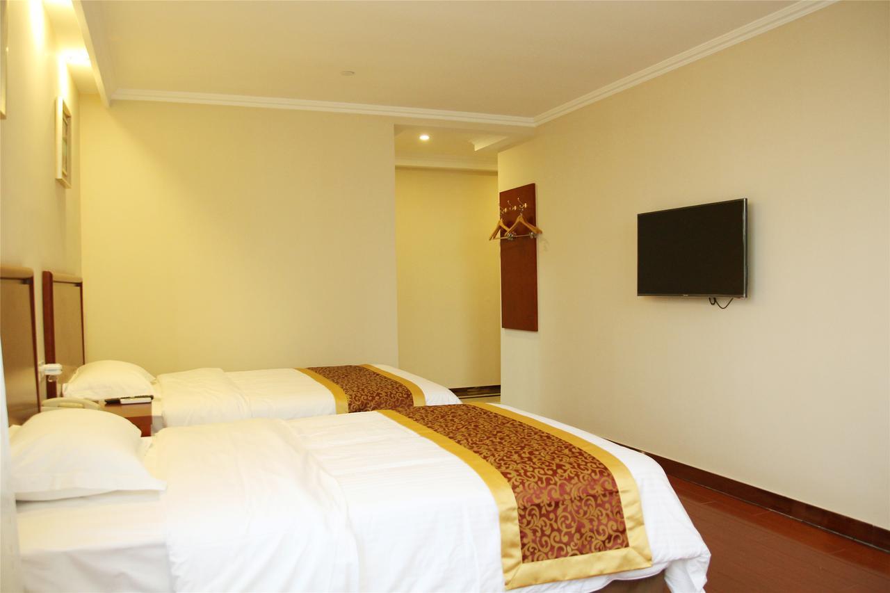 Greentree Inn Xinjiang Fukang Fukang Business Hotel Changji Exterior photo