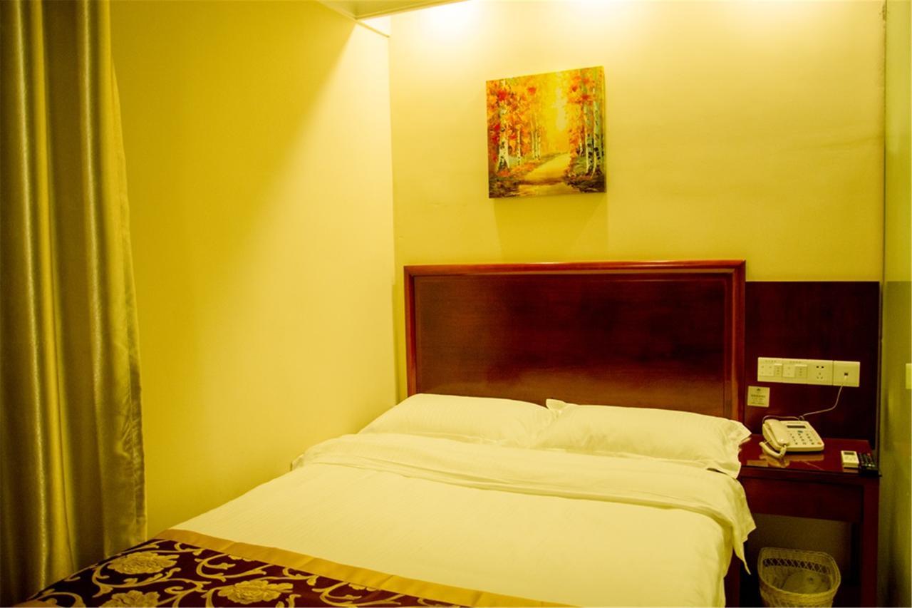 Greentree Inn Xinjiang Fukang Fukang Business Hotel Changji Exterior photo